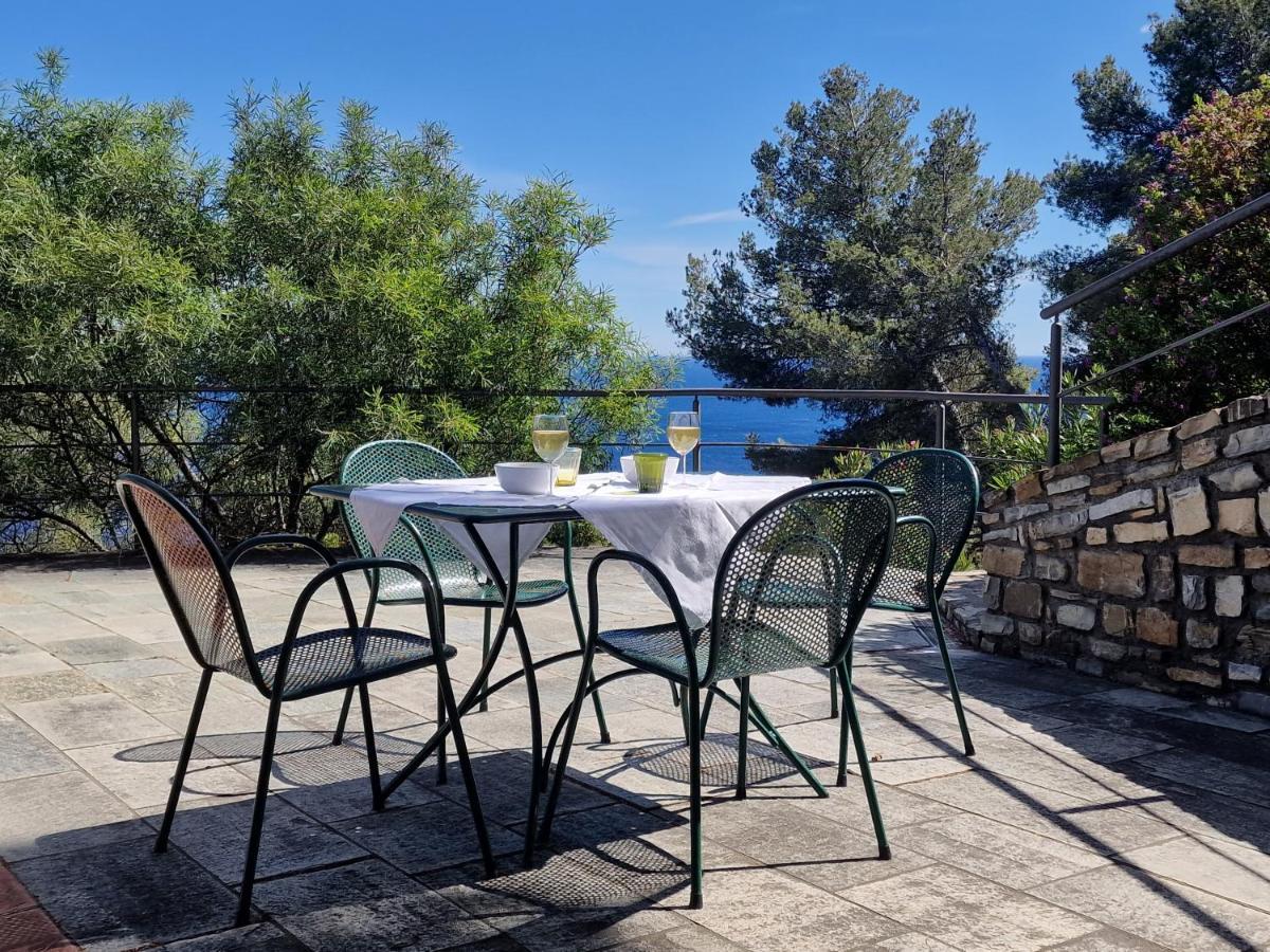 Appartamento In Villa Mimosa チェルヴォ エクステリア 写真