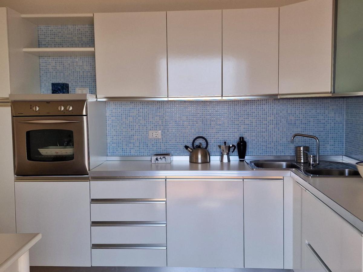 Appartamento In Villa Mimosa チェルヴォ エクステリア 写真
